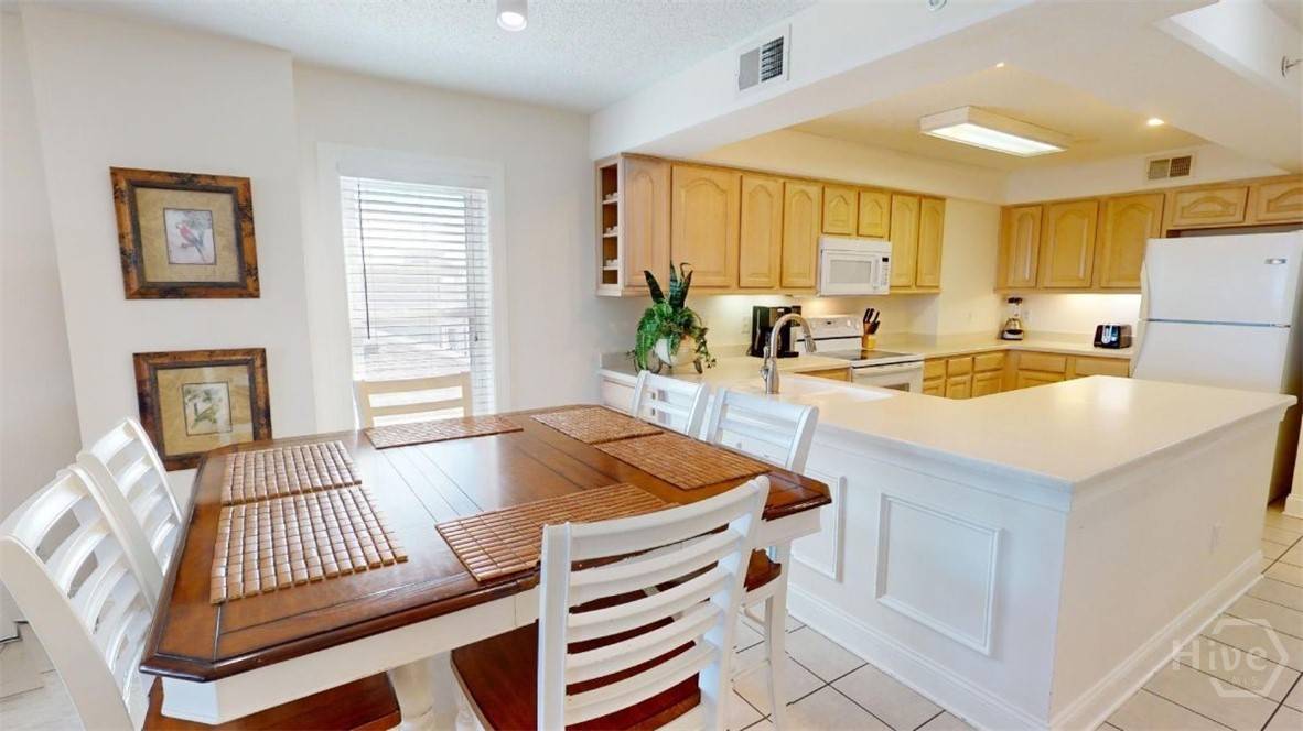 Tybee Island, GA 31328,1609 Strand AVE #306