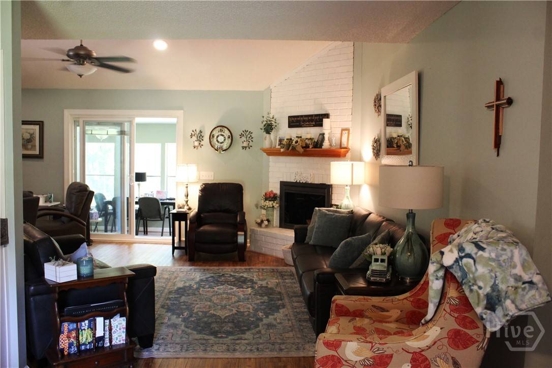 house_img