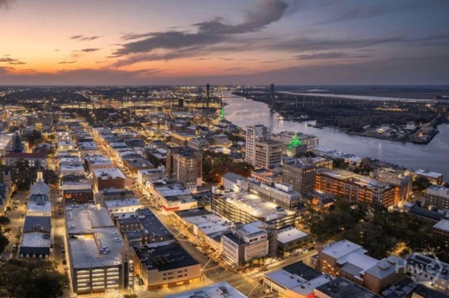 Savannah, GA 31401,513 E Perry ST