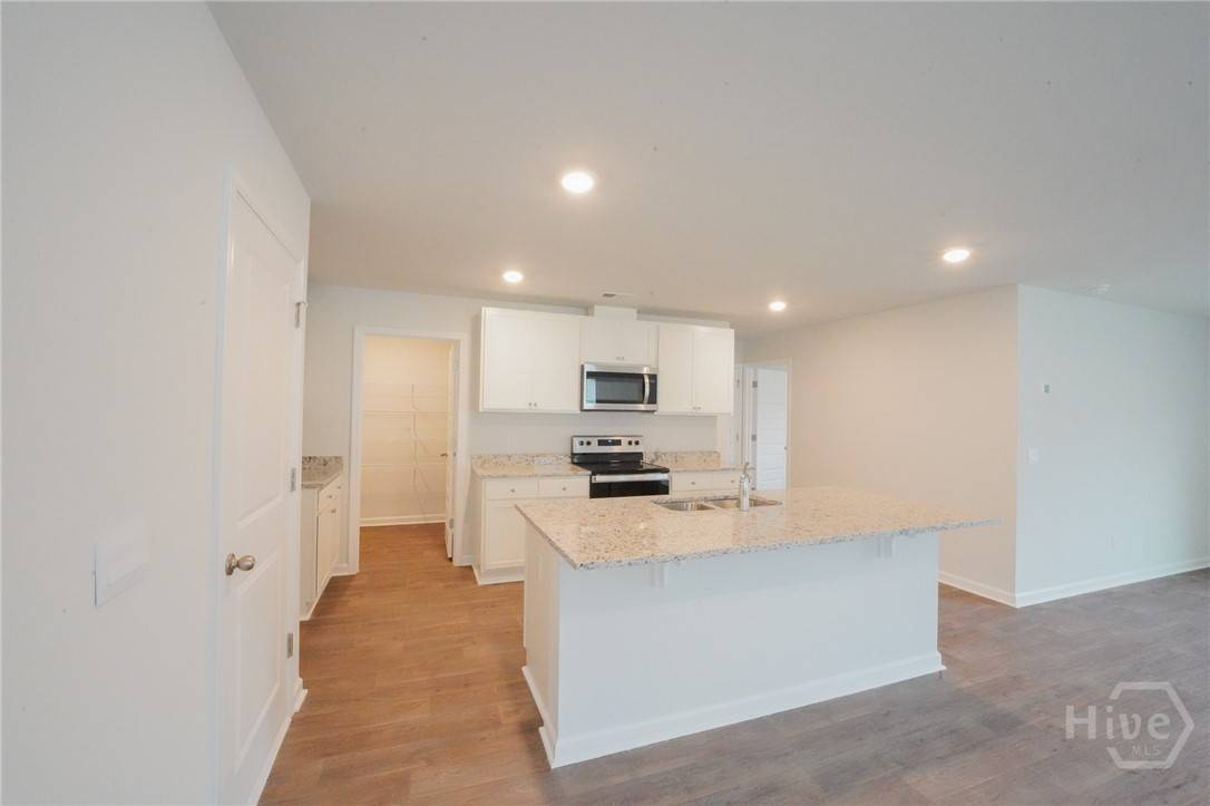 Bloomingdale, GA 31302,446 Coconut DR