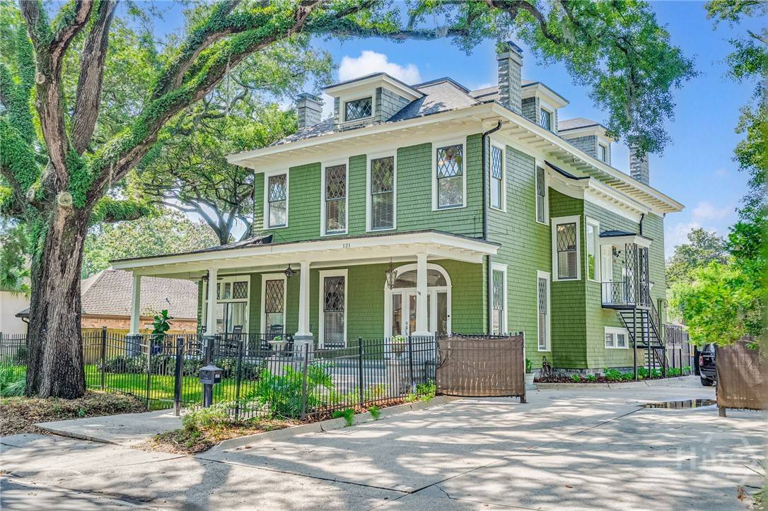 Savannah, GA 31405,121 E Victory DR