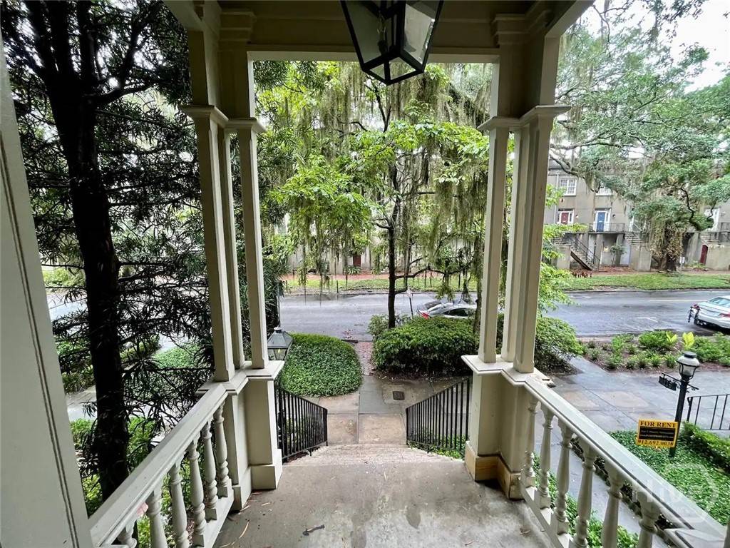 Savannah, GA 31401,118 E Gaston ST