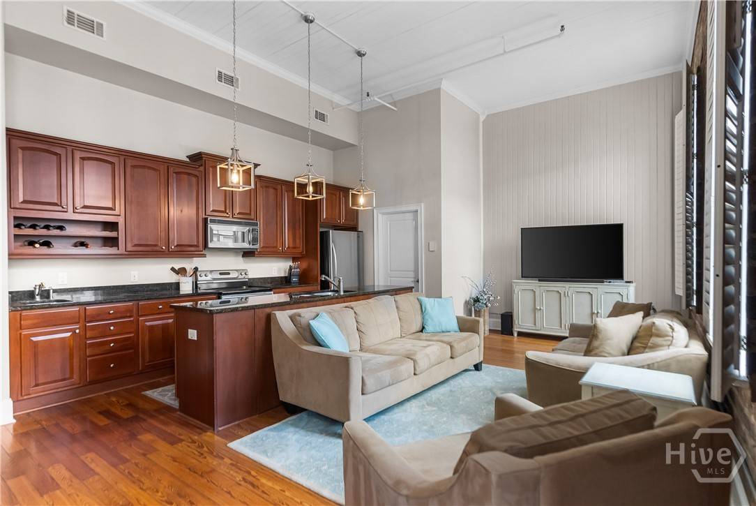 Savannah, GA 31401,101 Barnard ST #203