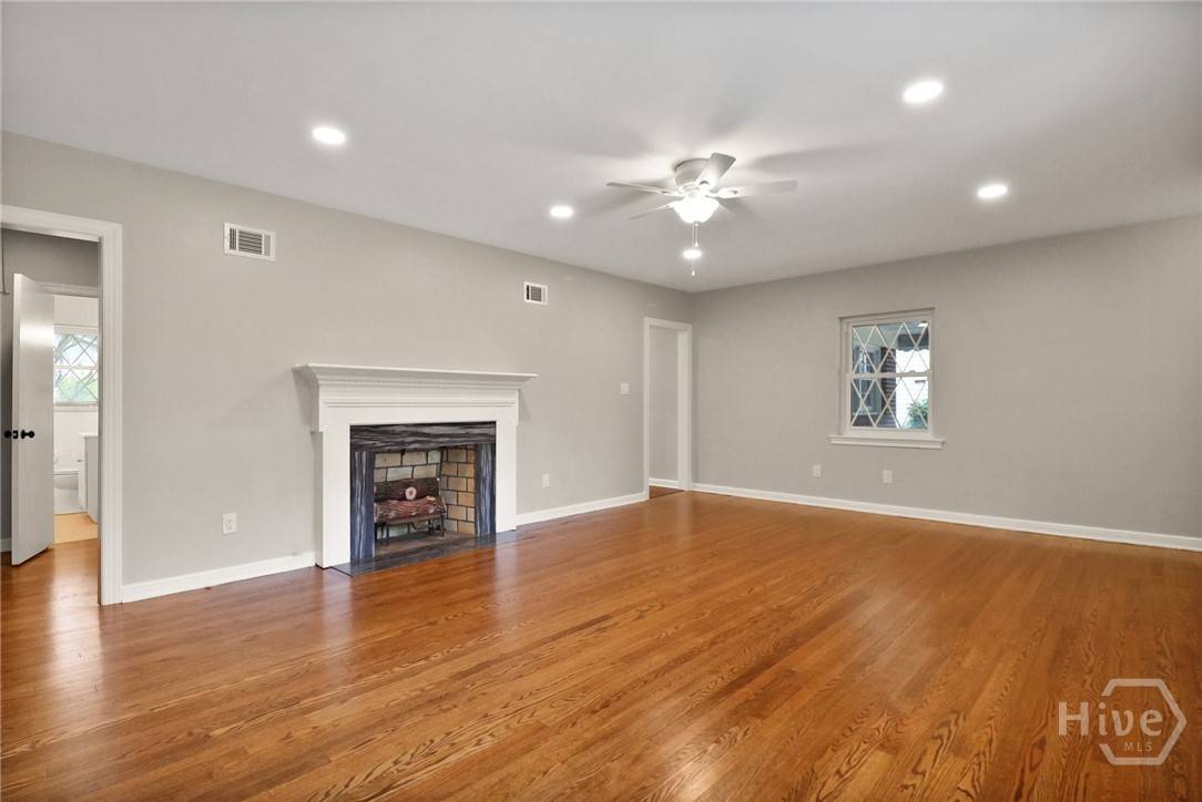 Savannah, GA 31404,1517 E 52nd ST