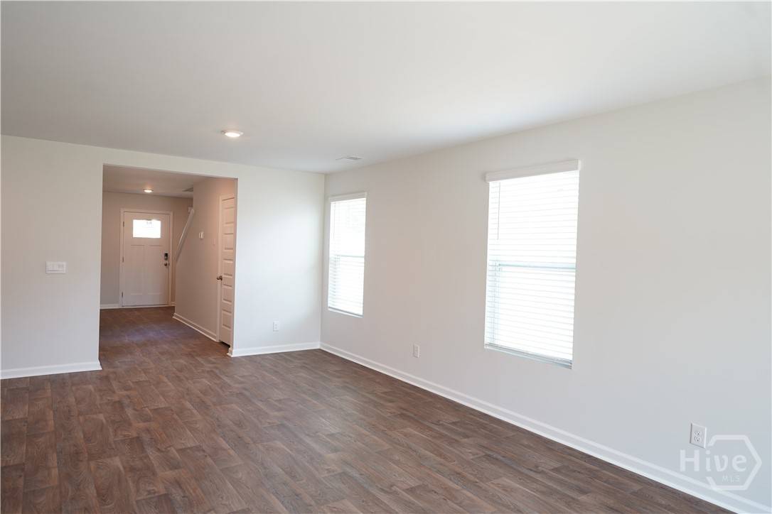 Savannah, GA 31419,123 Painted Lady LOOP