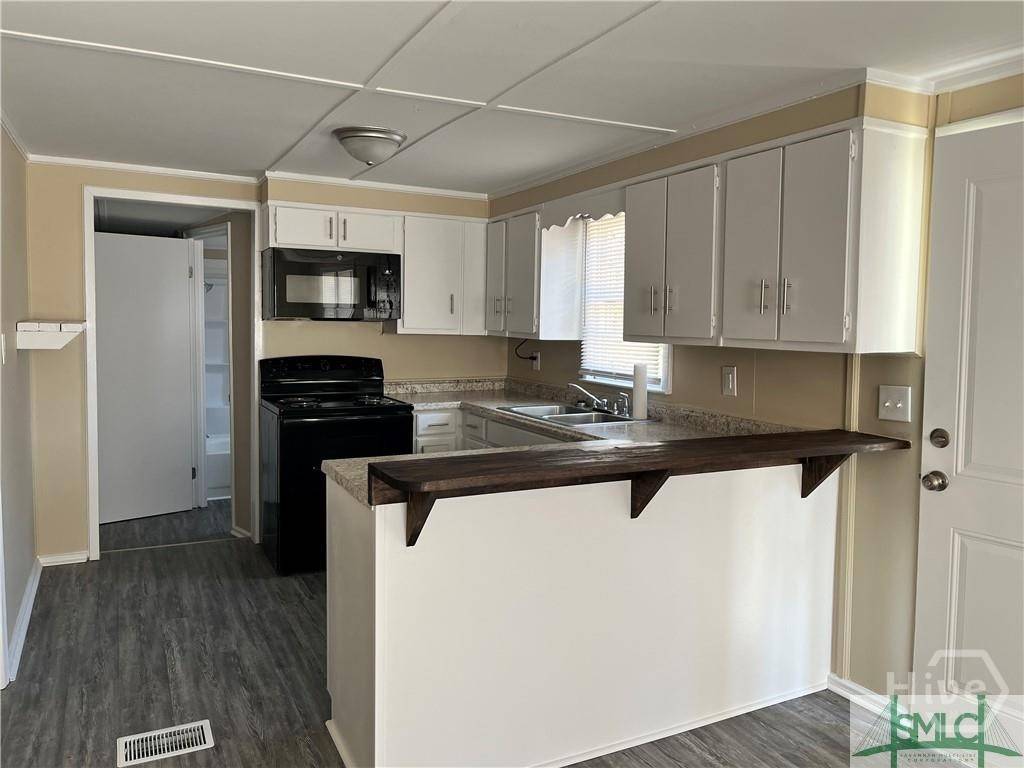 Pembroke, GA 31321,11 Mikell ST