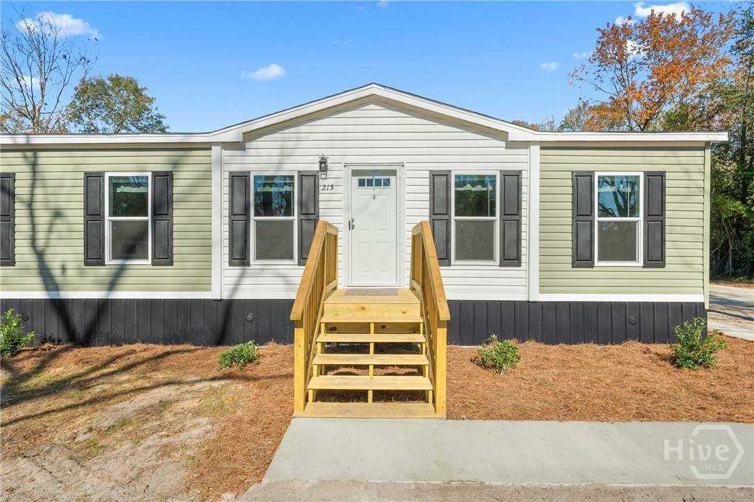 Ellabell, GA 31308,215 Orchard RD