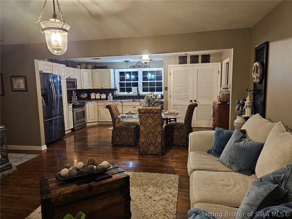Madison, IN 47250,317 Meadow LN