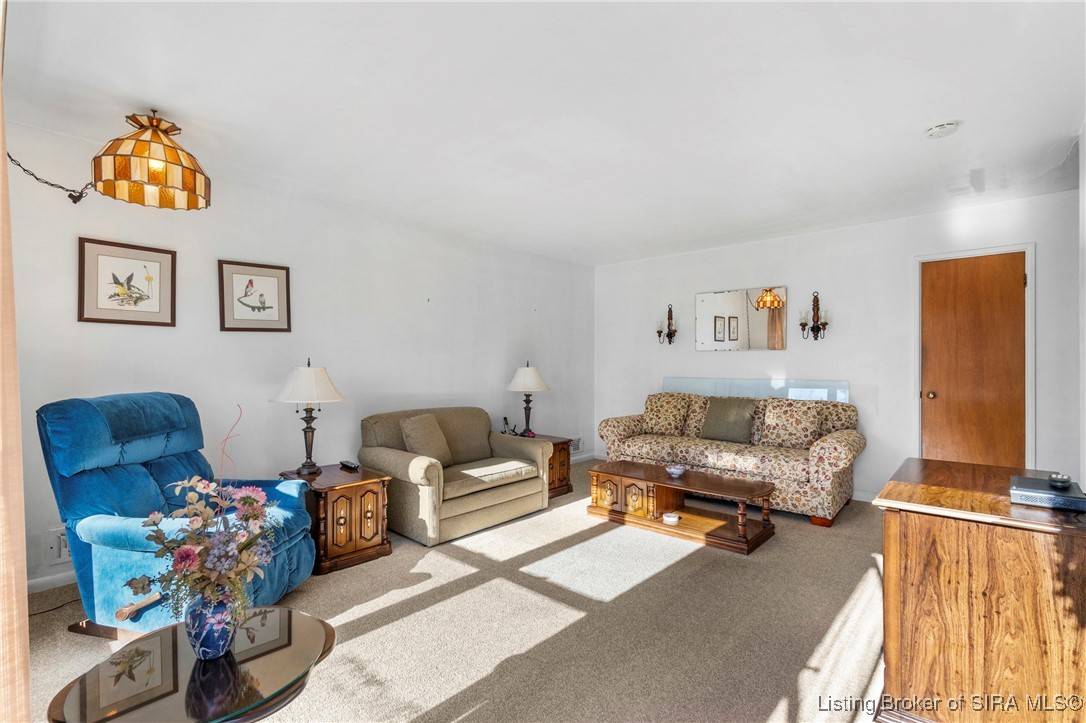 Jeffersonville, IN 47130,1709 N Larkspur DR