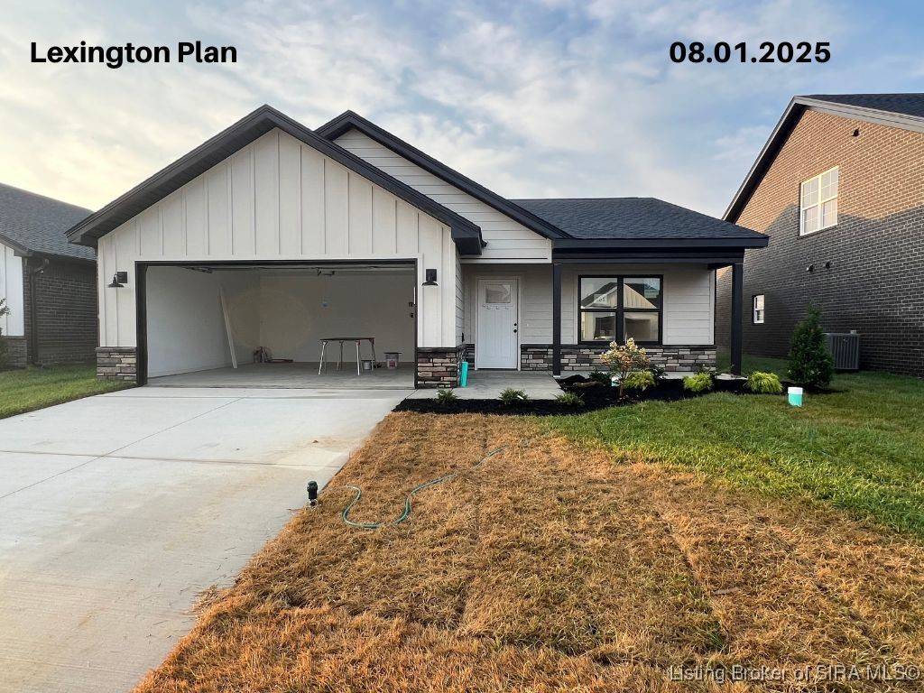 Jeffersonville, IN 47150,5102 Woodstone CIR