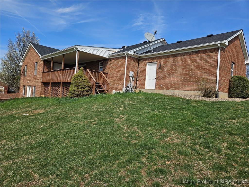 Corydon, IN 47112,1555 Sherwood DR