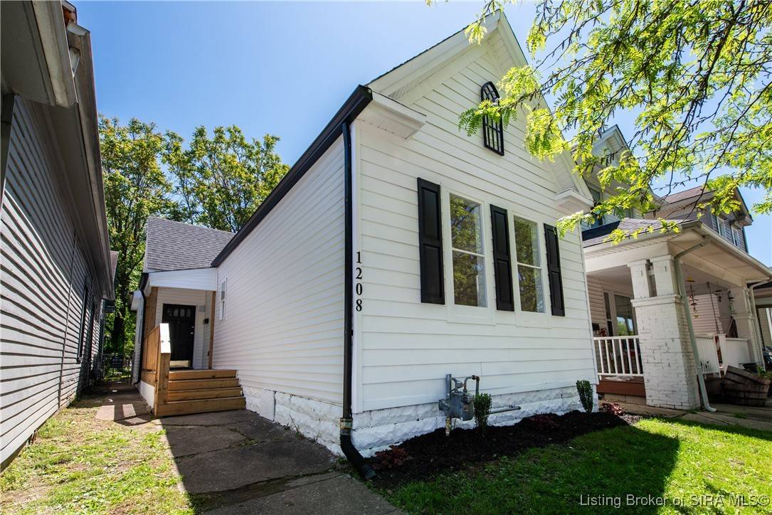 New  Albany, IN 47150,1208 E Spring ST