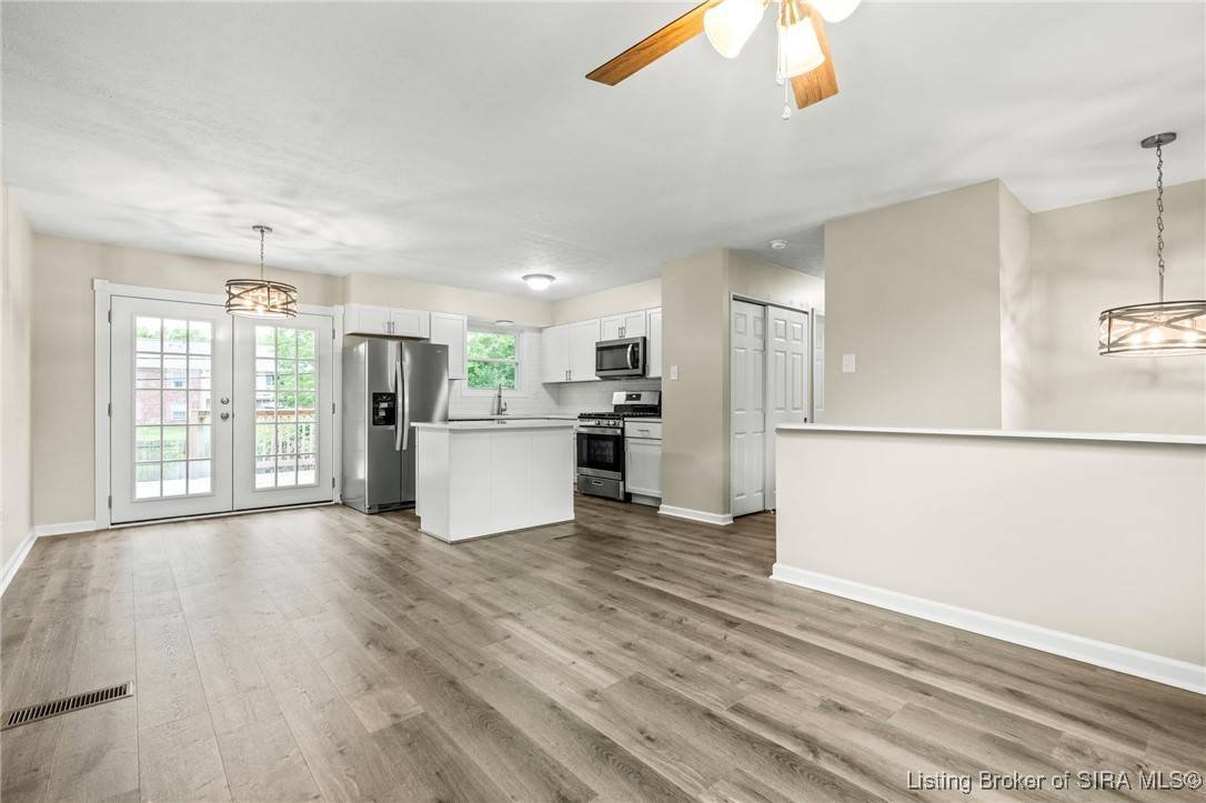Clarksville, IN 47129,924 Spicewood DR