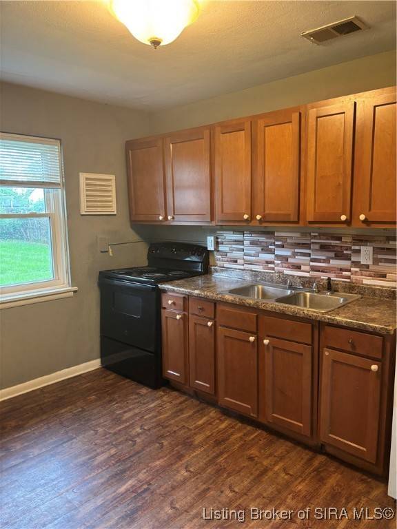 Jeffersonville, IN 47130,1011 Sharon DR
