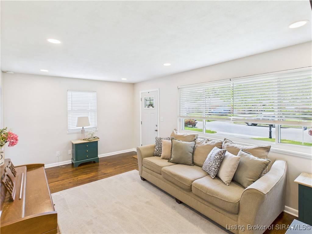 New  Albany, IN 47150,2412 Zurschmeide DR