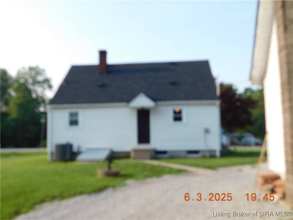 Borden, IN 47106,1421 E Water ST