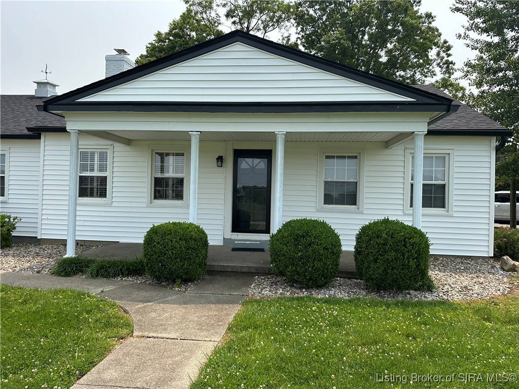 Floyds  Knobs, IN 47119,2225 Grandview DR