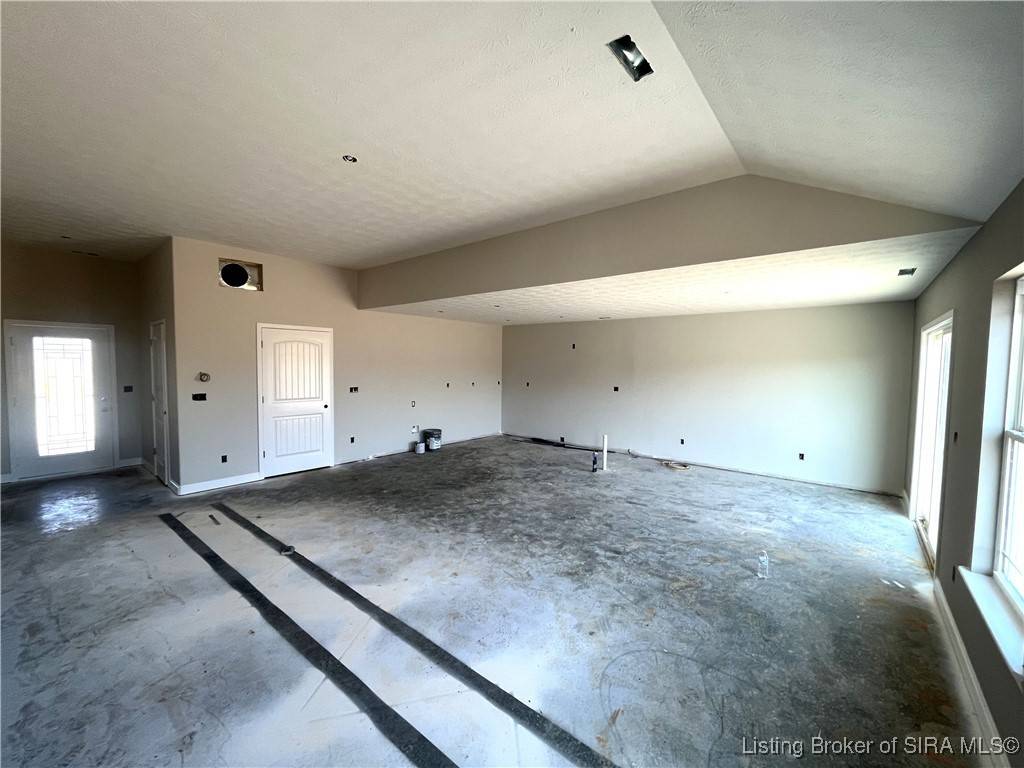 New  Salisbury, IN 47161,8160 Timber LN NE #404
