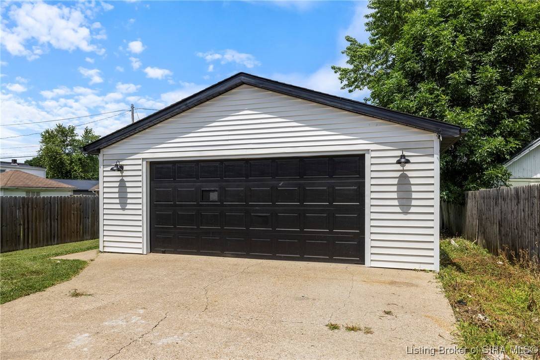 New  Albany, IN 47150,1930 Silver ST