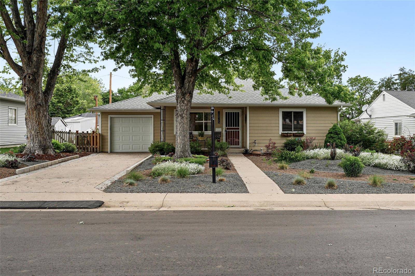 Denver, CO 80210,2925 S Harrison ST