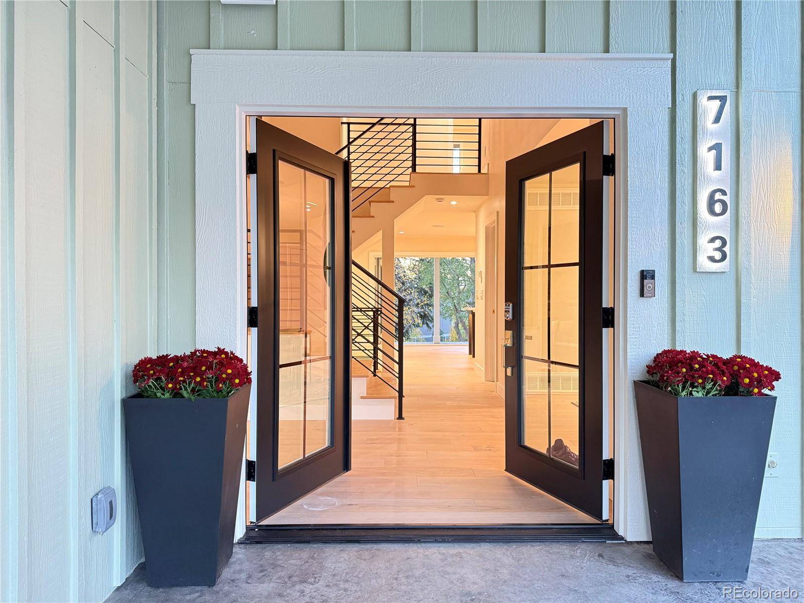 Centennial, CO 80122,7163 S Saint Paul ST