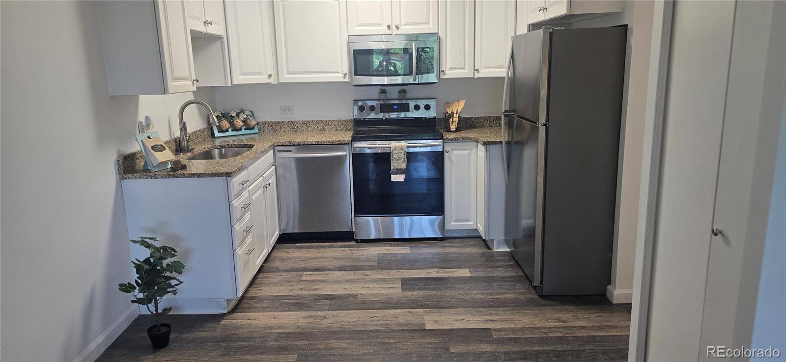 Denver, CO 80247,755 S Alton WAY #9D