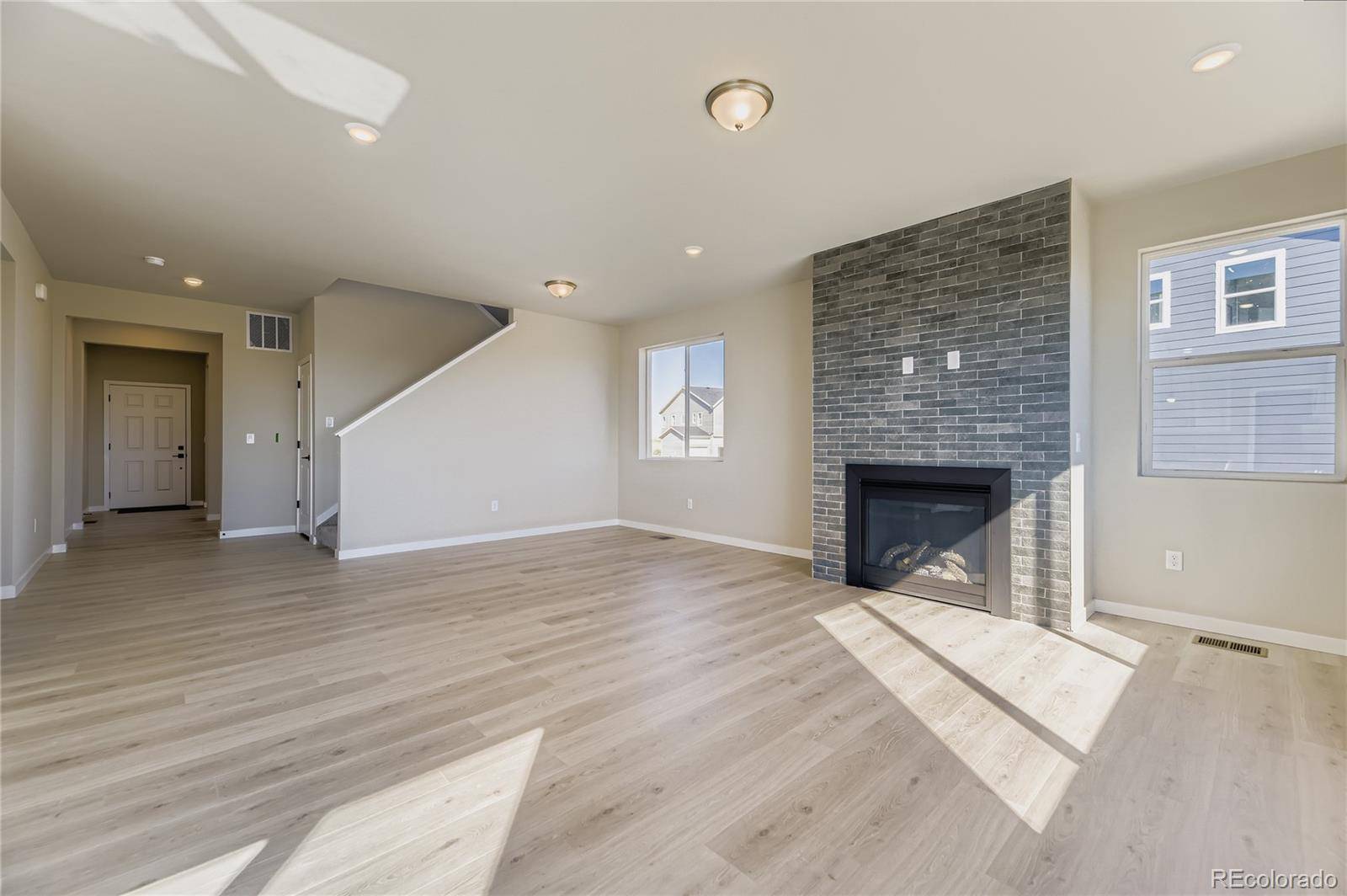 Elizabeth, CO 80107,42956 Colonial Trail