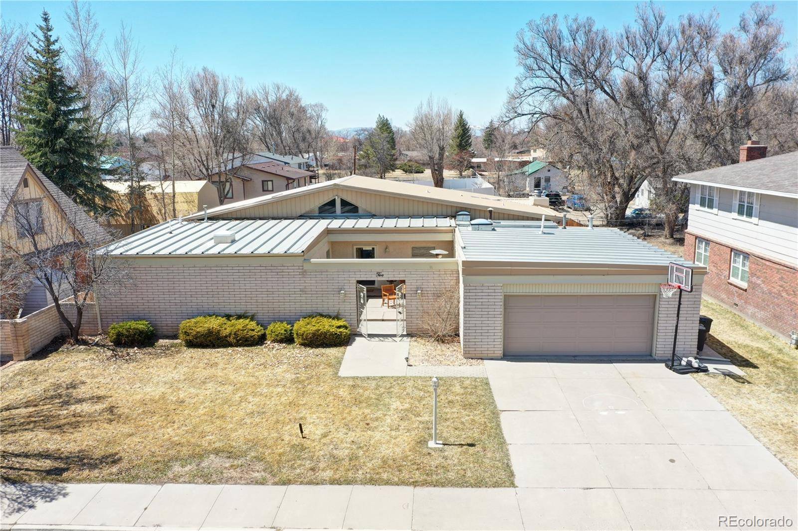 Alamosa, CO 81101,2 Bellwood DR