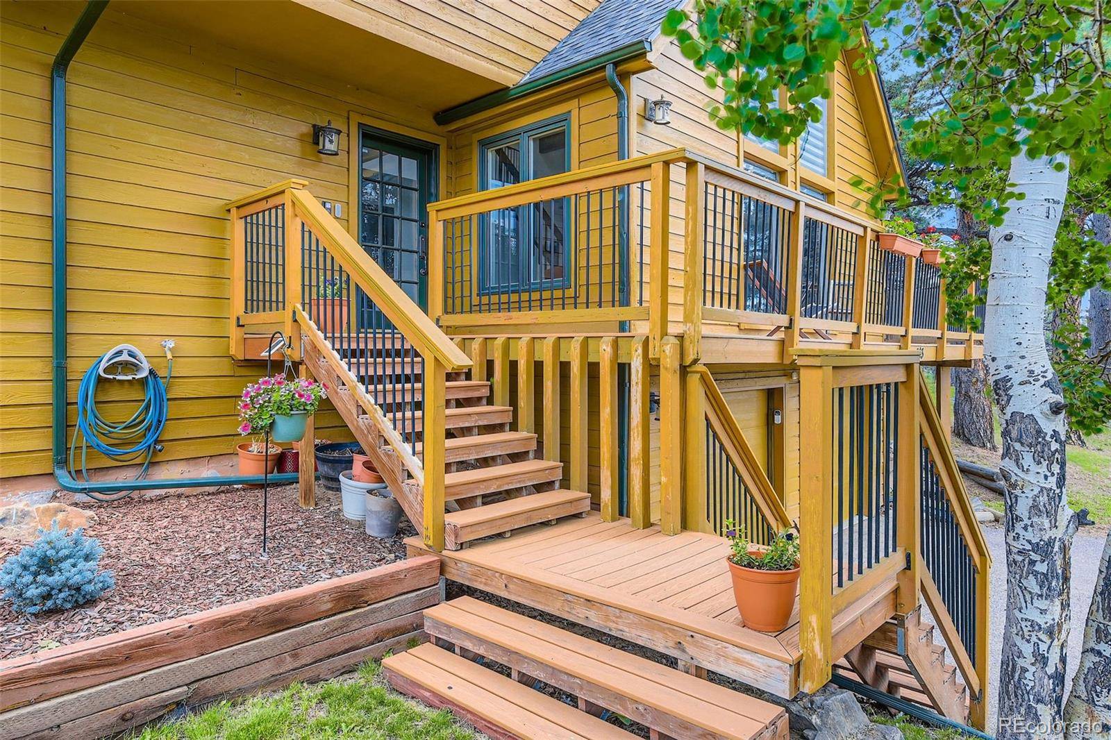 Golden, CO 80401,643 Aspen RD