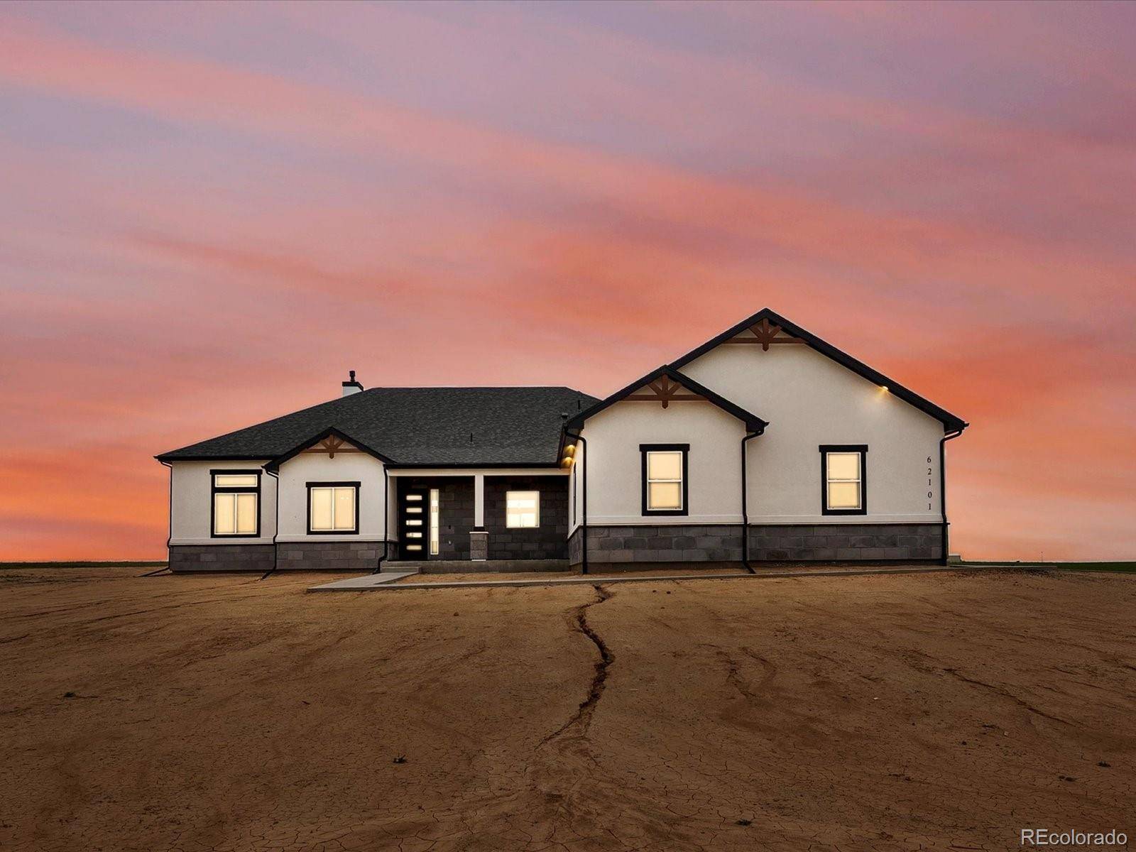 Strasburg, CO 80136,62101 E 32nd CT