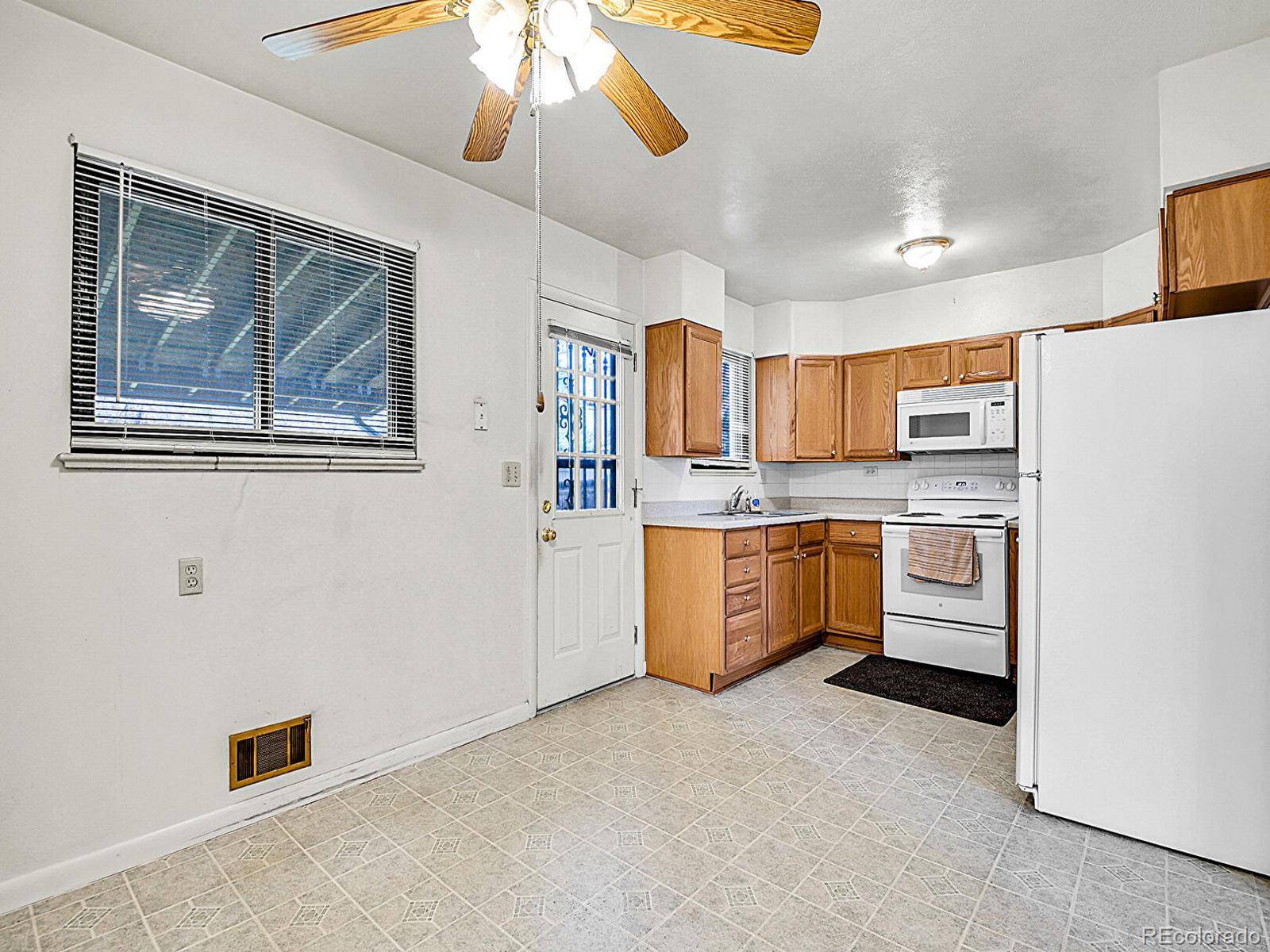 Aurora, CO 80011,3131 Troy ST