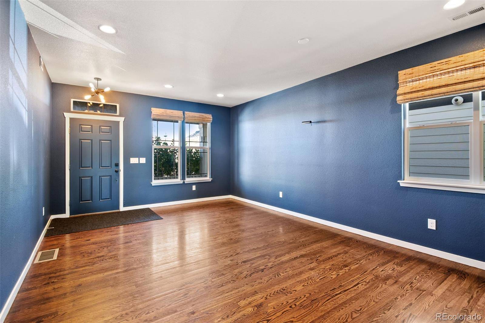 Golden, CO 80403,5617 Dunraven ST