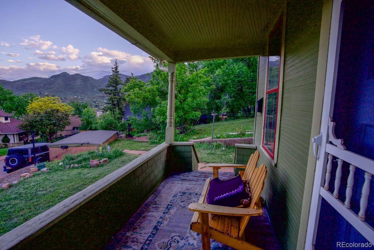 Manitou Springs, CO 80829,121 Cave AVE