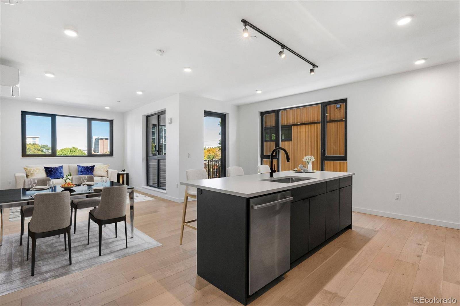 Denver, CO 80218,1601 Park AVE #307