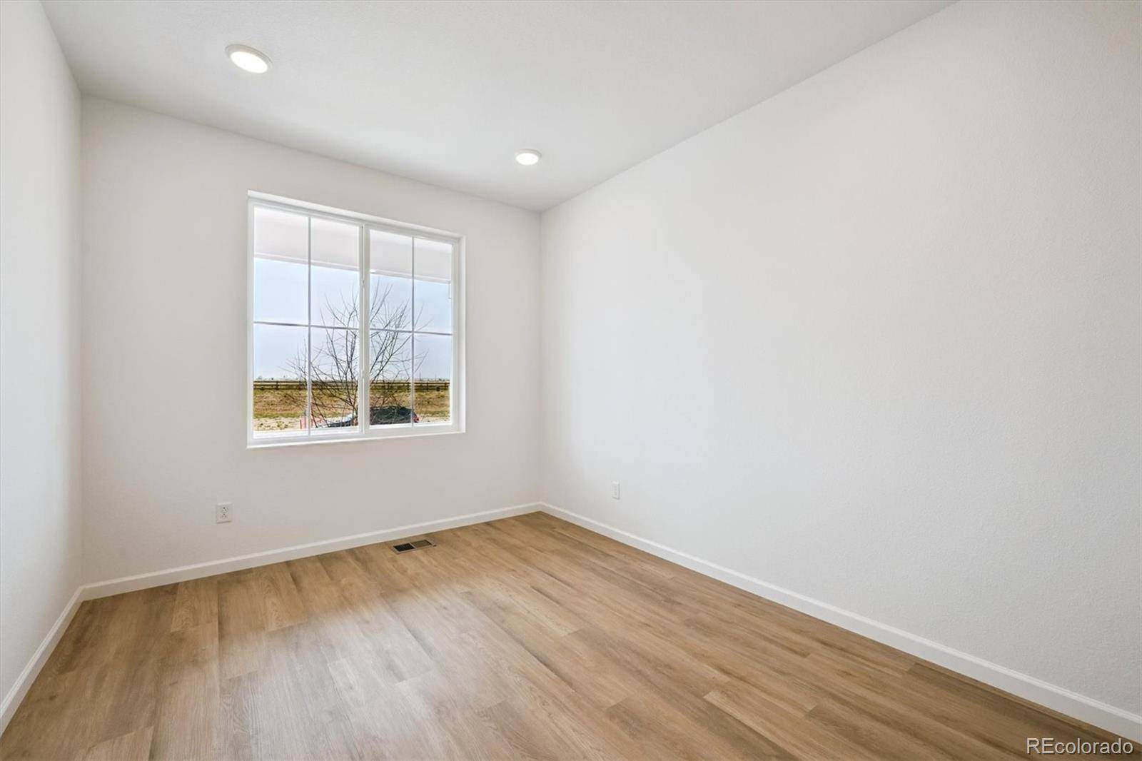 Bennett, CO 80102,45927 Wood Thrush AVE