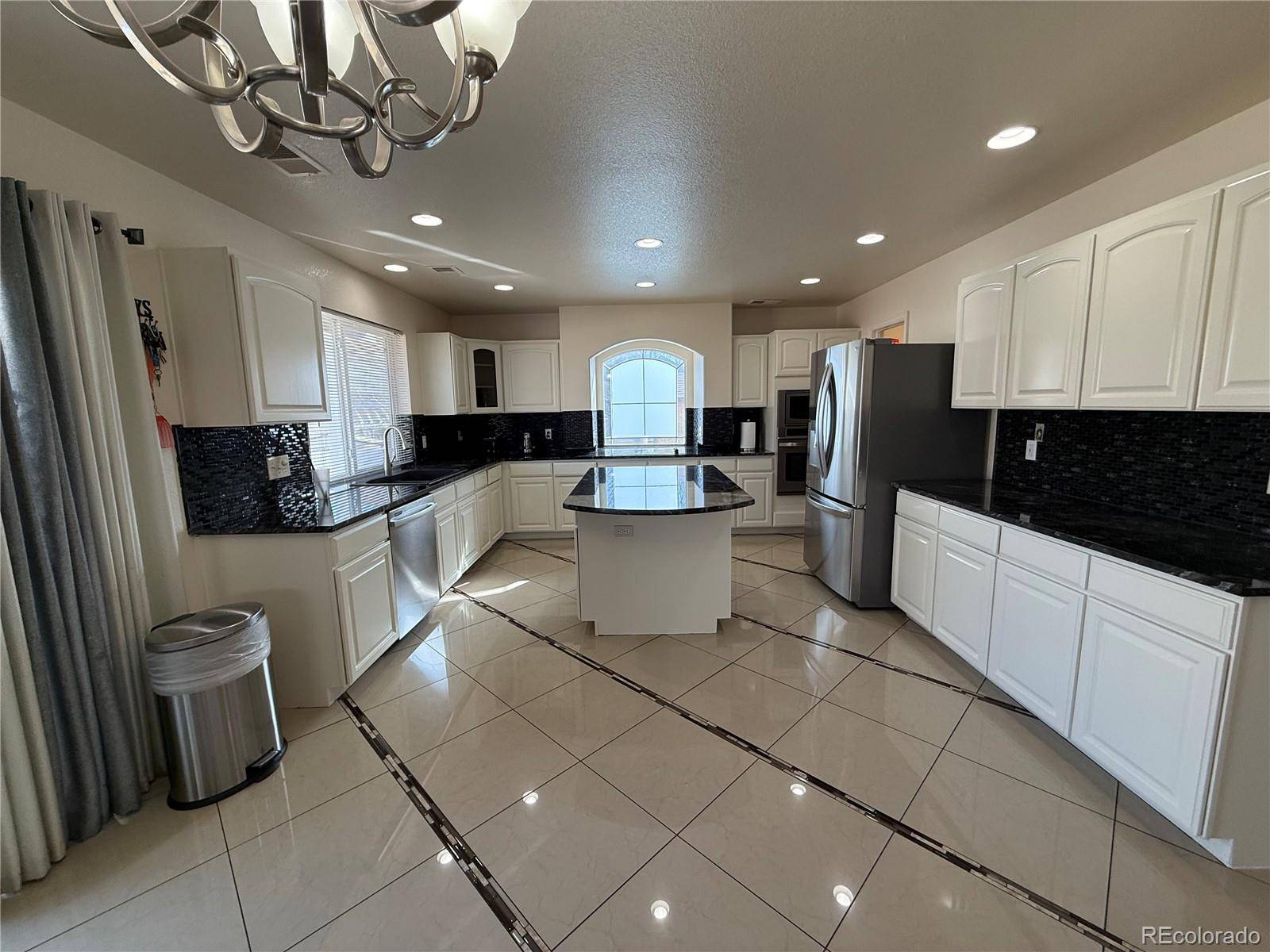 Denver, CO 80249,21561 E 48th PL