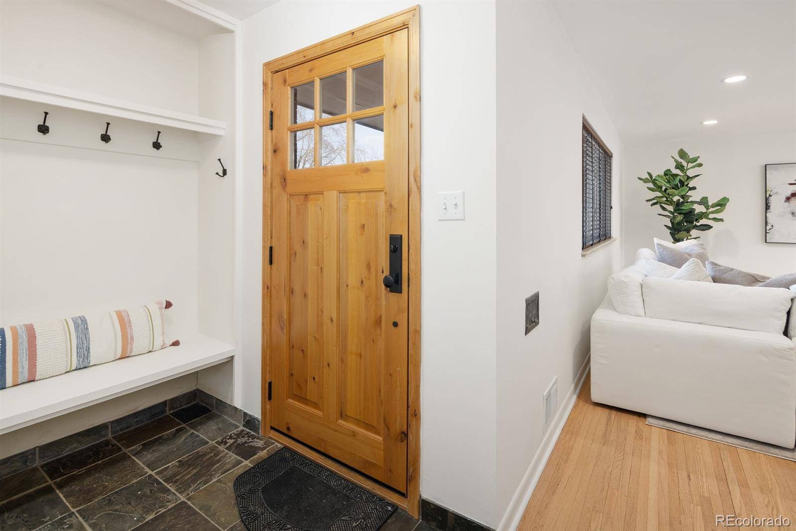 Denver, CO 80222,5460 E Bails DR