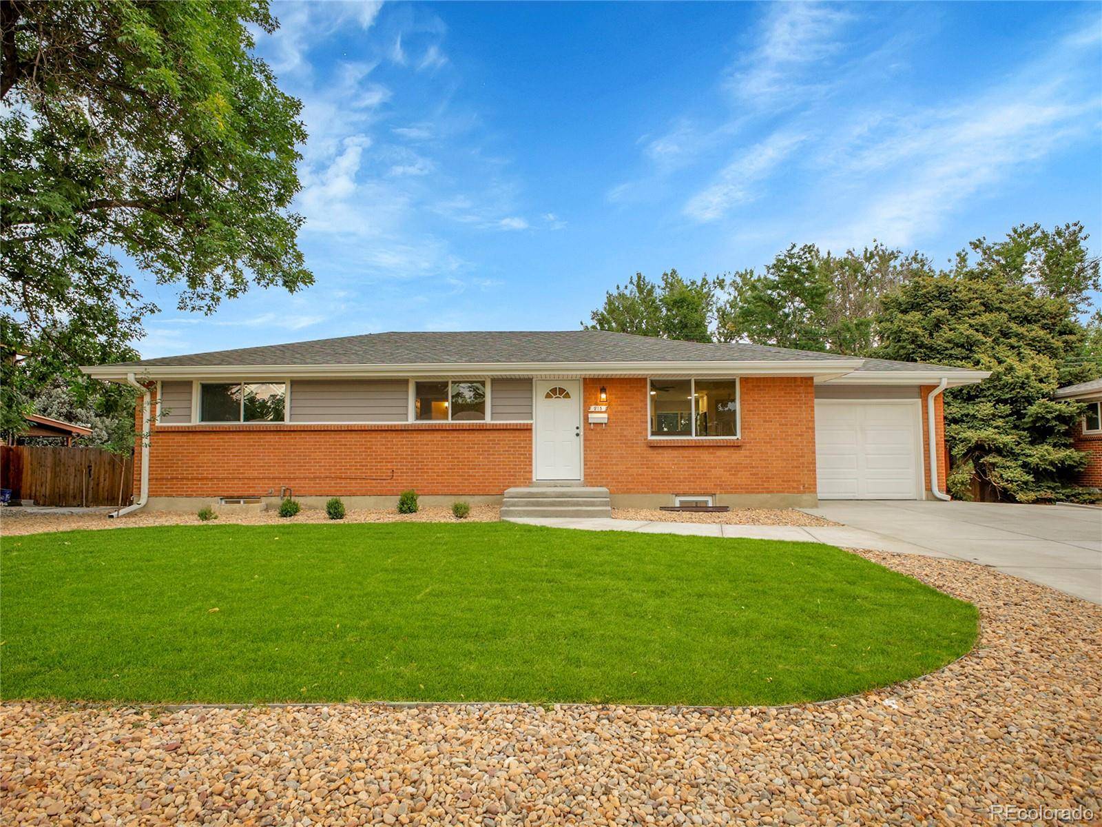 Centennial, CO 80121,215 E Panama DR