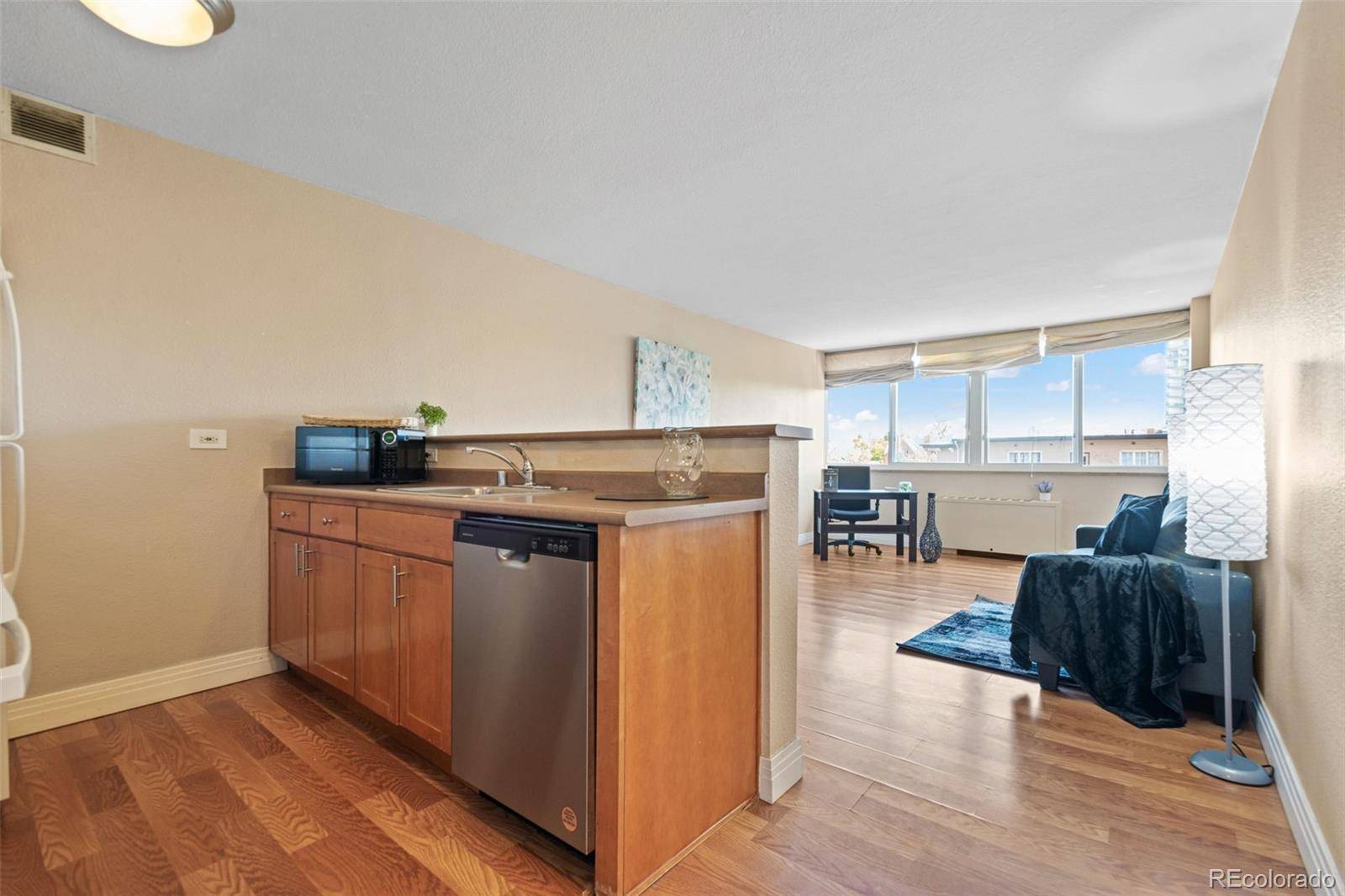 Denver, CO 80203,1196 N Grant ST #407