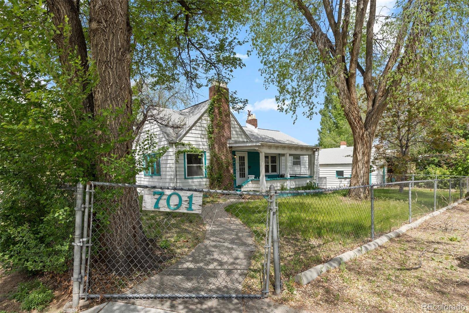 Englewood, CO 80110,701 W Quincy AVE