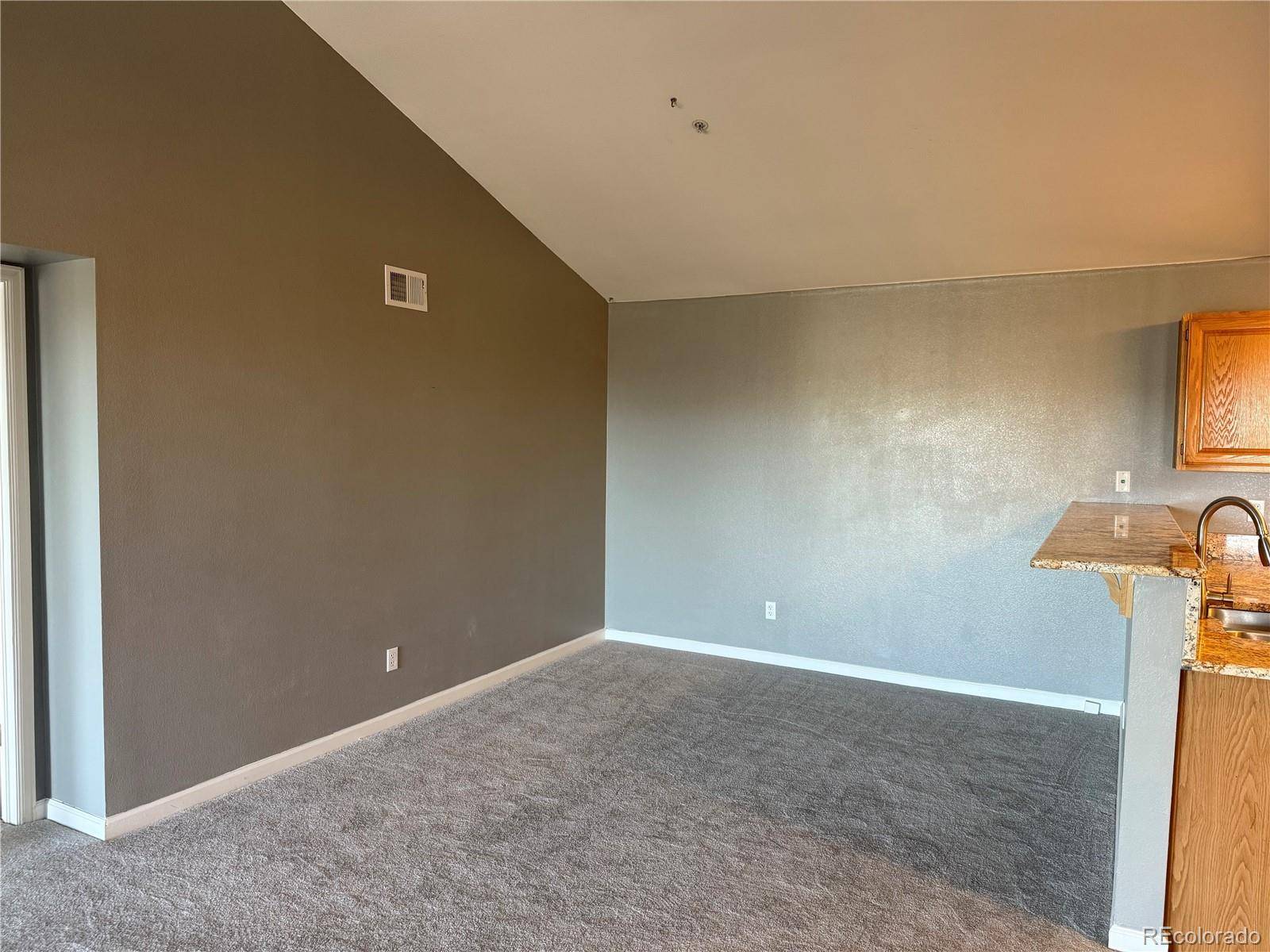 Littleton, CO 80127,12304 W Cross DR #304