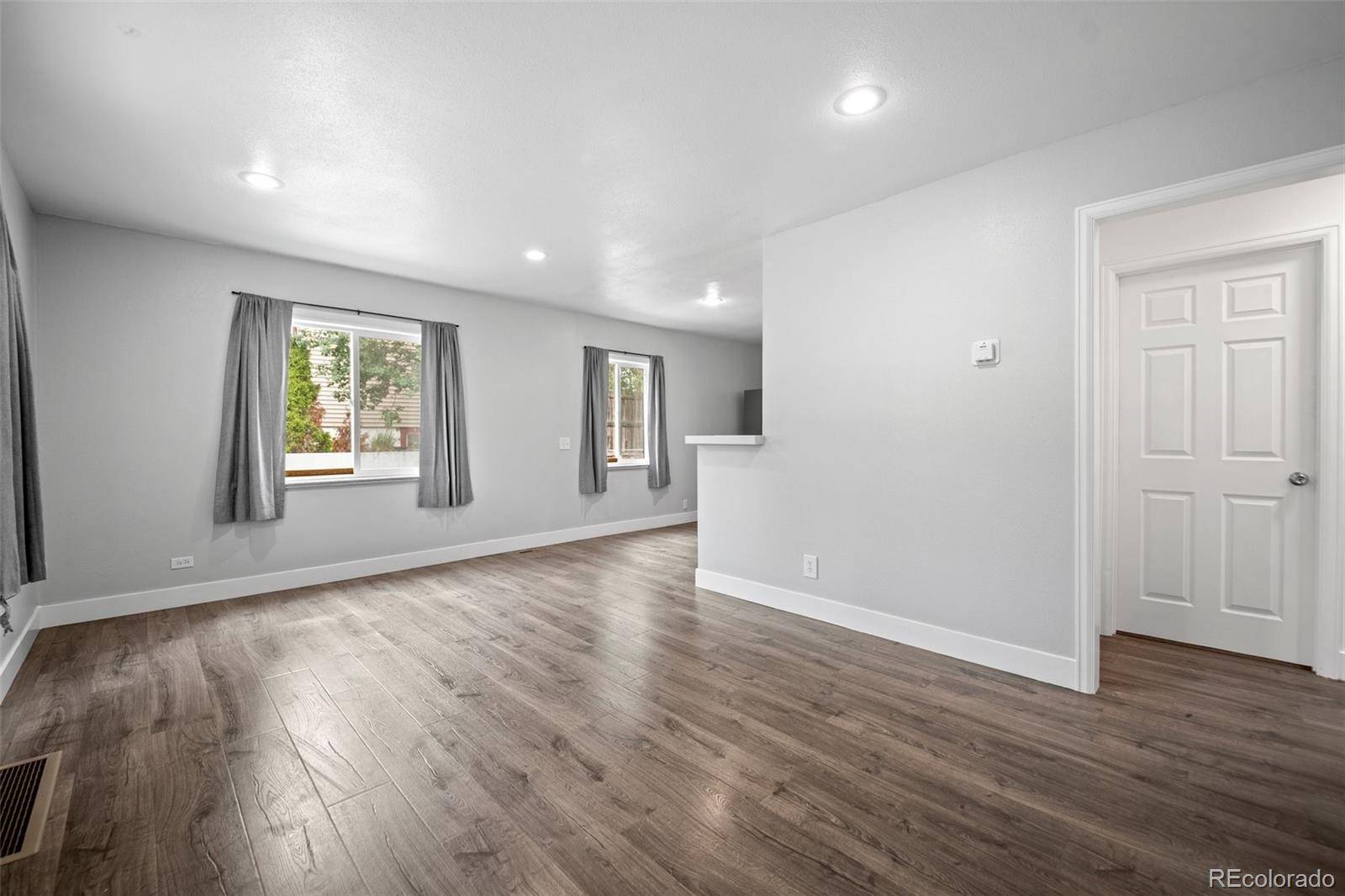 Denver, CO 80219,1865 S Knox CT
