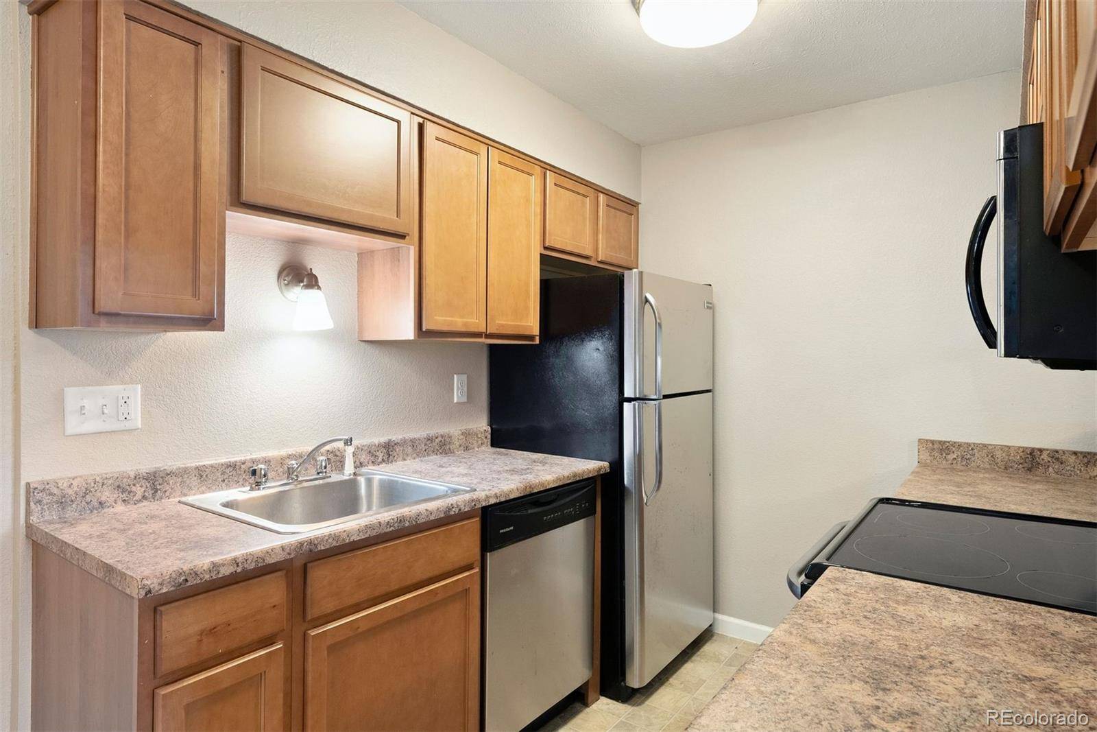 Boulder, CO 80303,695 Manhattan DR #5