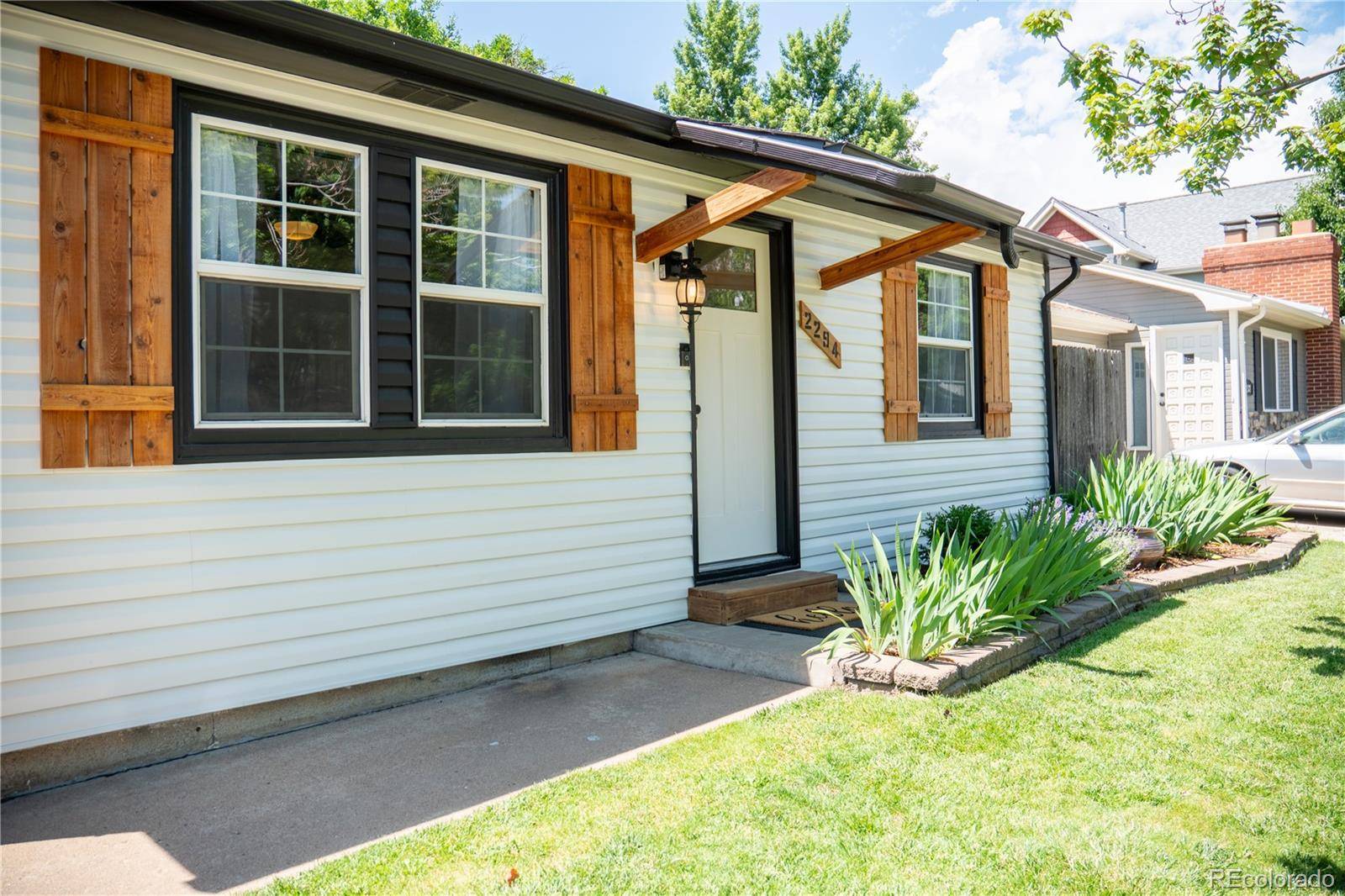 Littleton, CO 80120,2294 W Parkhill AVE
