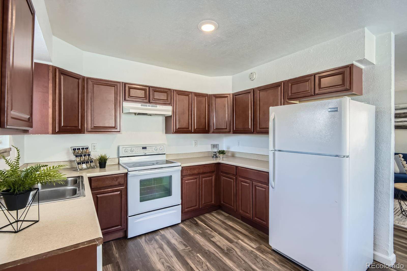 Englewood, CO 80110,2060 W Iliff AVE