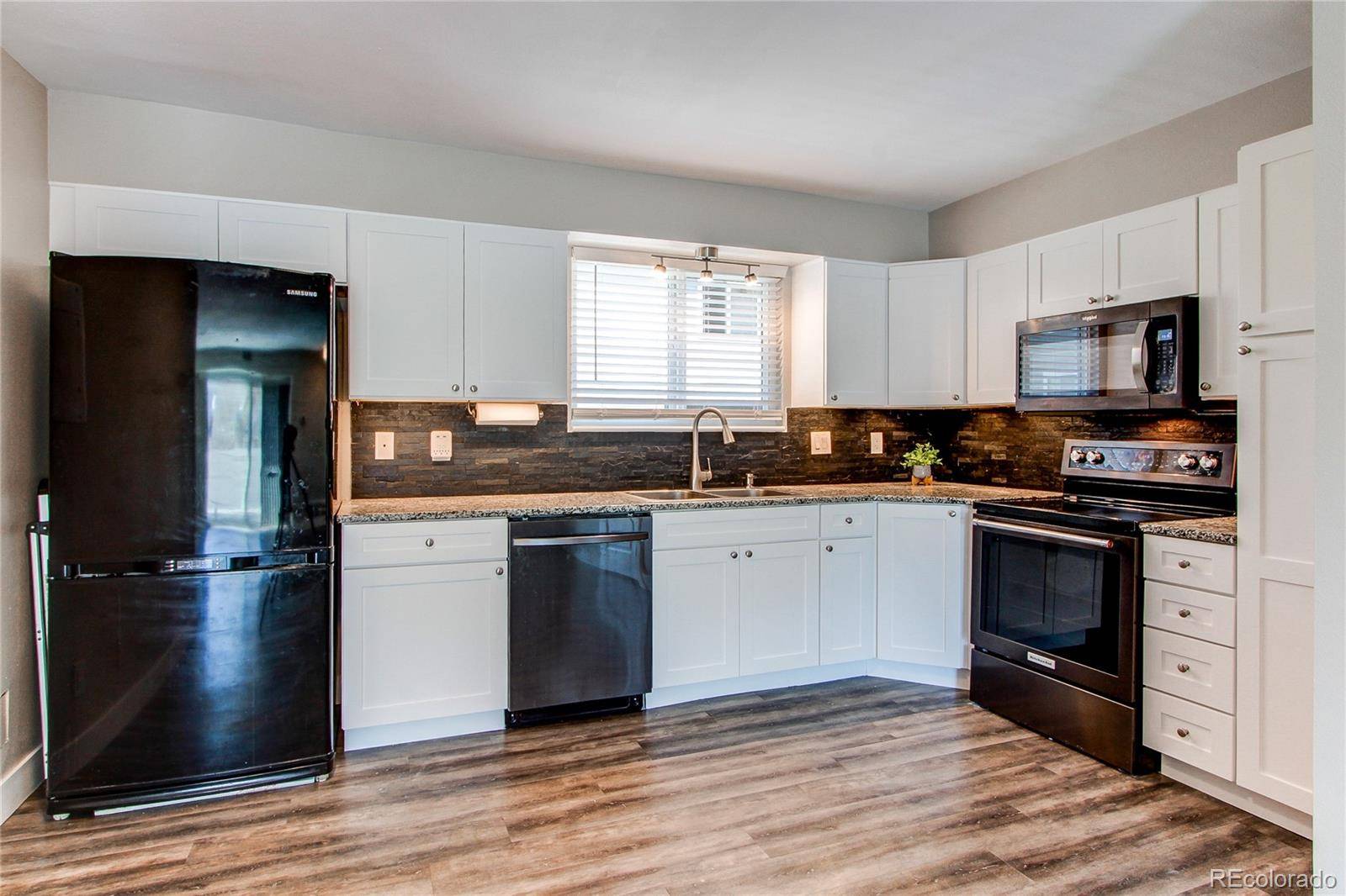 Littleton, CO 80120,5250 S Huron WAY #10-207