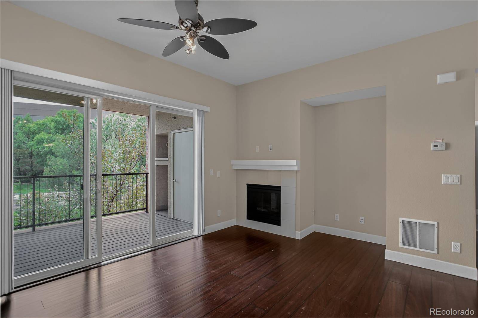 Englewood, CO 80112,303 Inverness WAY #201