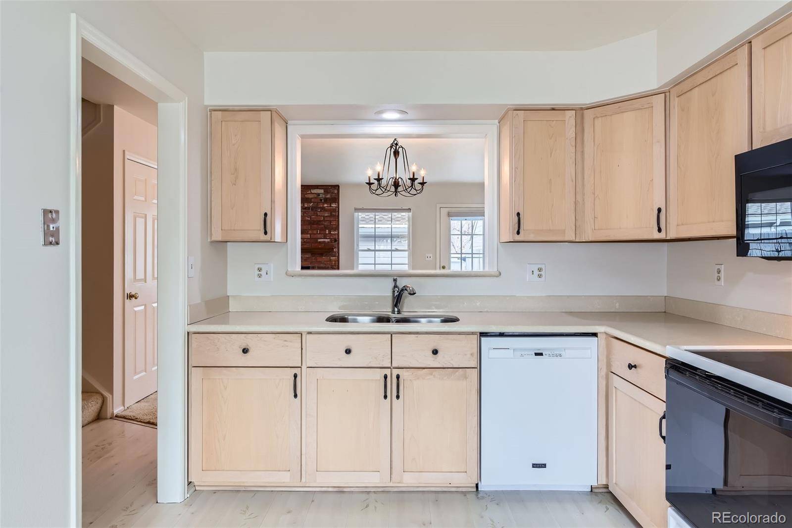 Centennial, CO 80112,6712 E Briarwood DR