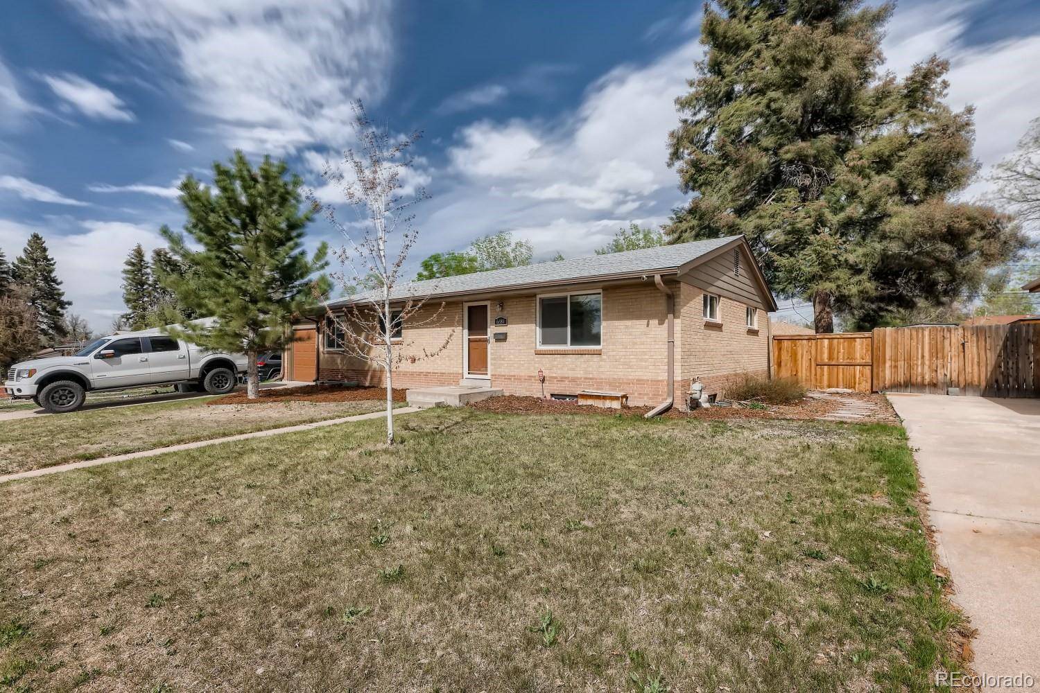 Centennial, CO 80121,6684 S Penrose CT