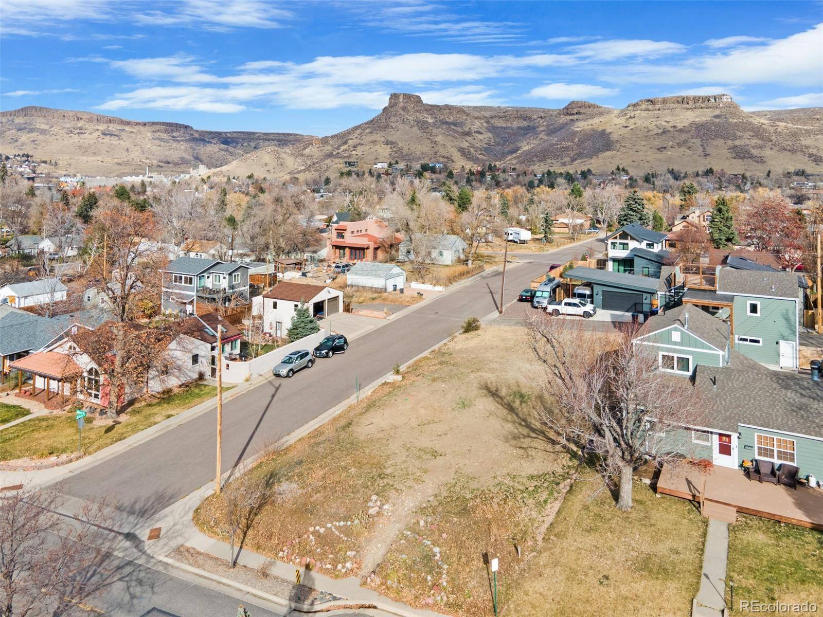 Golden, CO 80401,2201 Illinois ST